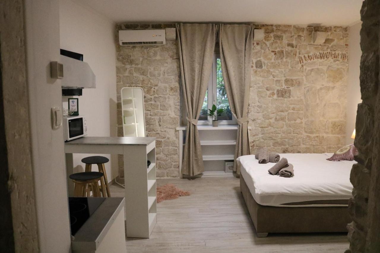 Studios Kadena Trogir - 18Th Century Stone House Zewnętrze zdjęcie
